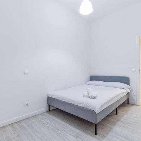 Amplio Apartamento En Malasana Para 6 Personas Apartment Madrid Exterior photo