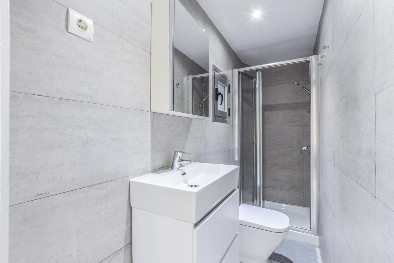 Amplio Apartamento En Malasana Para 6 Personas Apartment Madrid Exterior photo